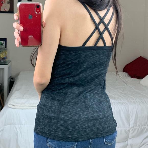 The North Face workout top - Picture 2 of 4